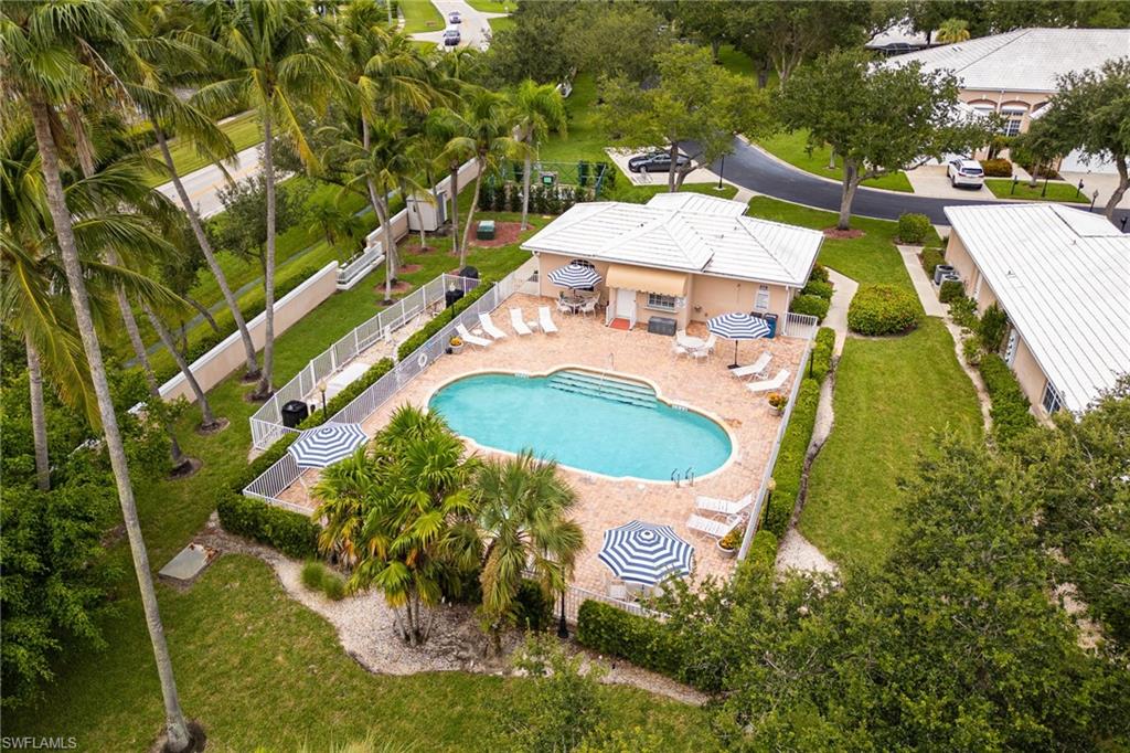 Community pool, clubhouse and hot tub