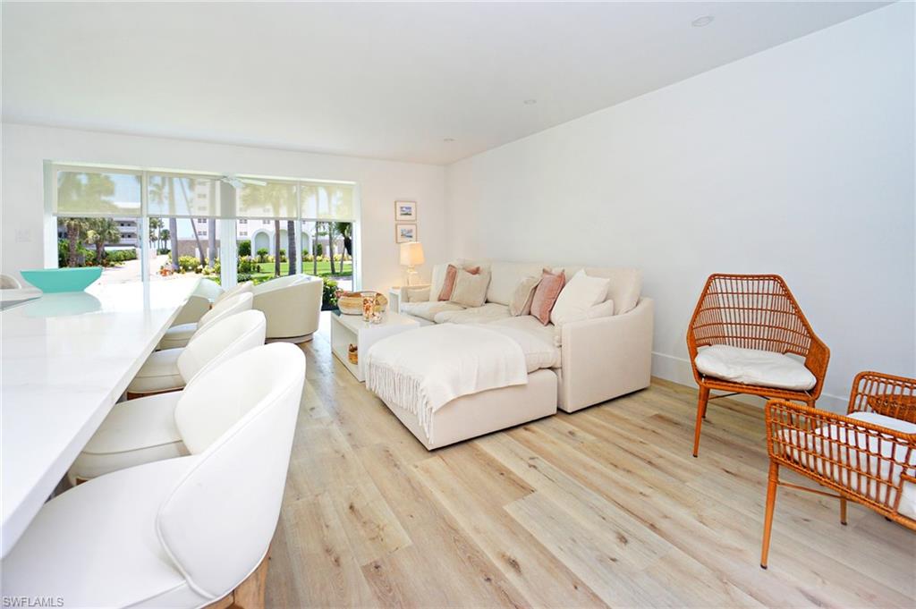 1910 Gulf Shore BLVD N 102
