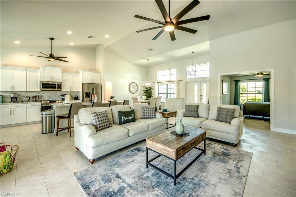 2104 SW 28th LN photo 6