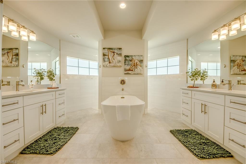 2104 SW 28th LN photo 20