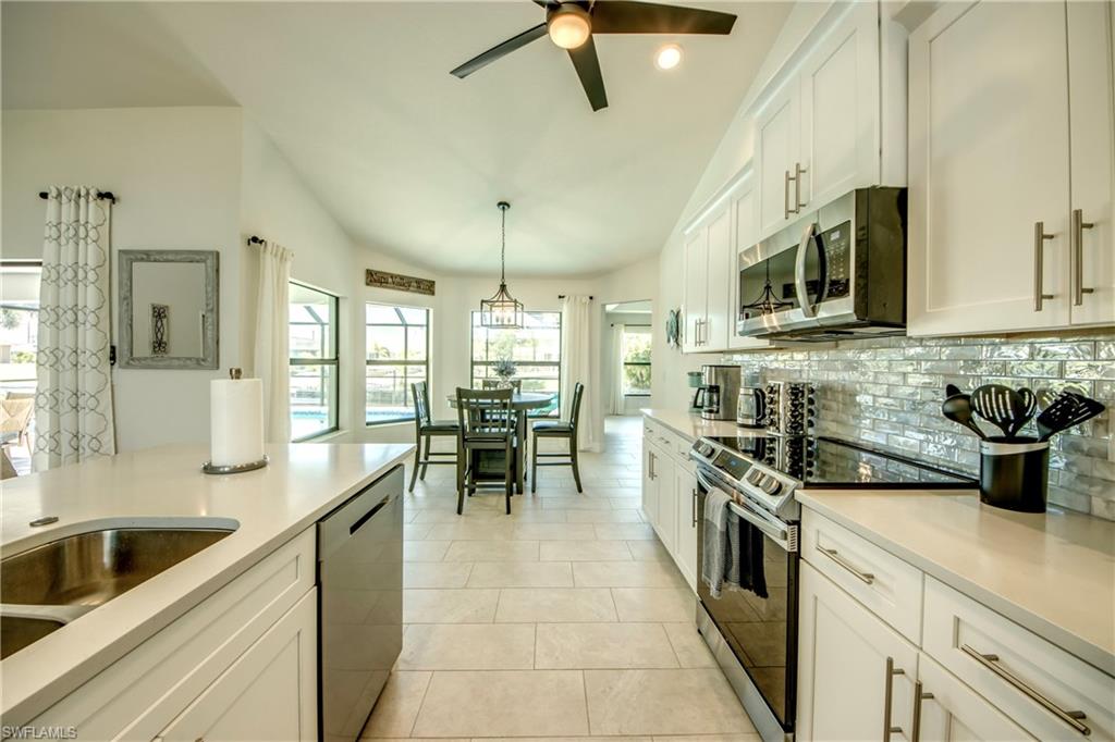 2104 SW 28th LN photo 9