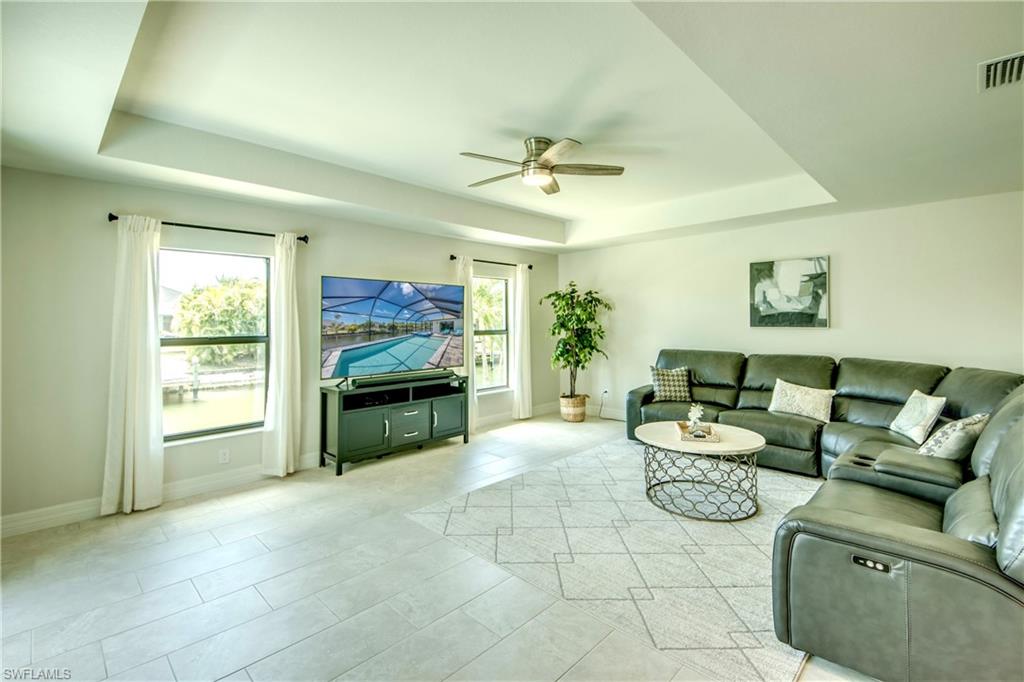 2104 SW 28th LN photo 15