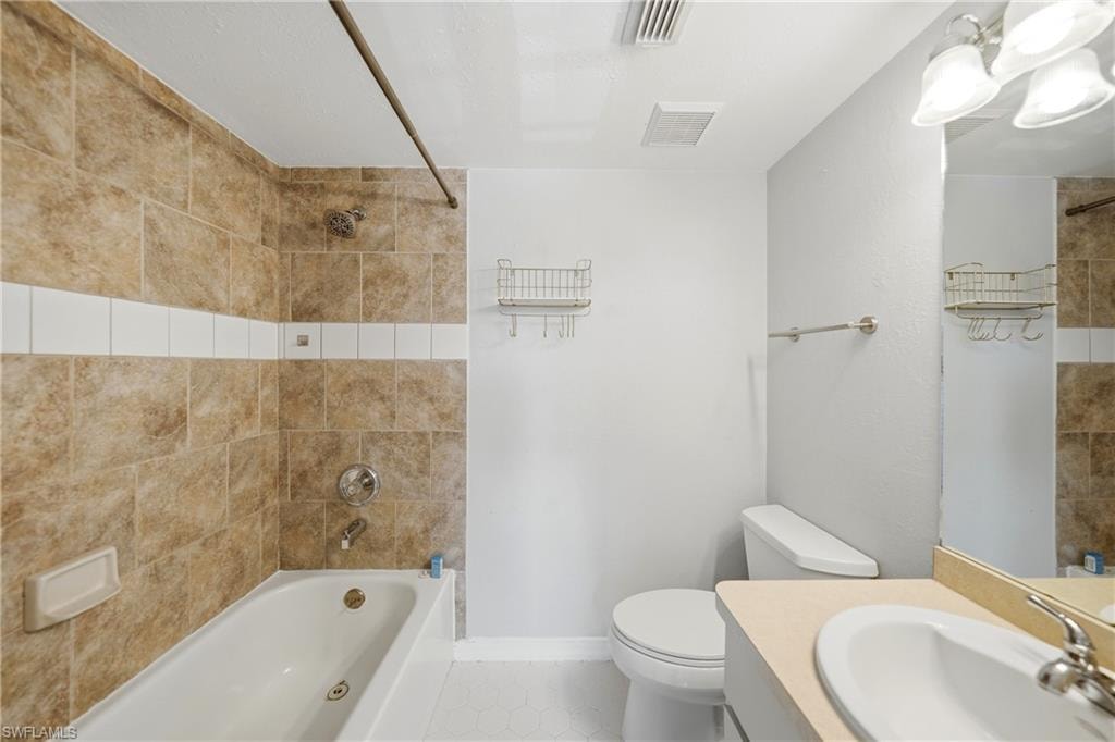 22523 Westchester BLVD 203E photo 25