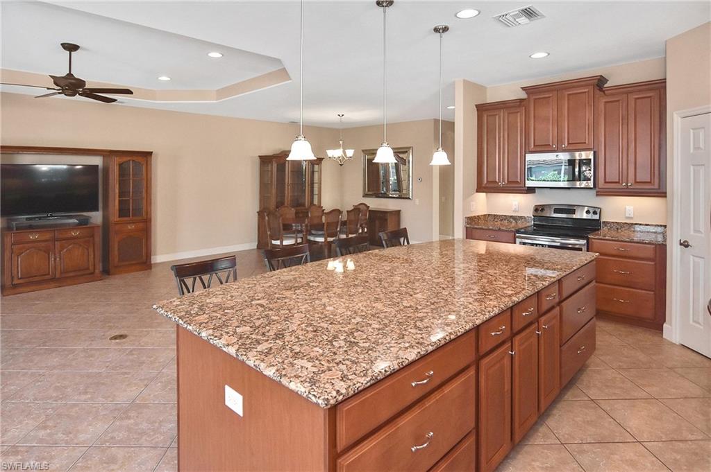 2669 Lambay CT photo 16