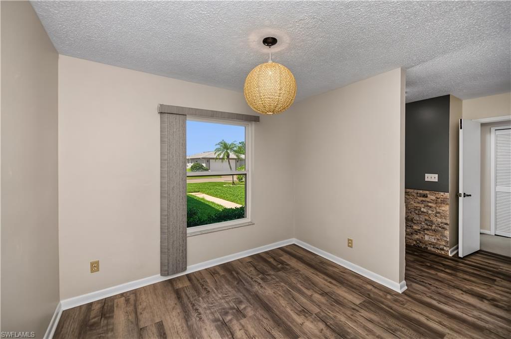 9782 Deerfoot DR photo 14