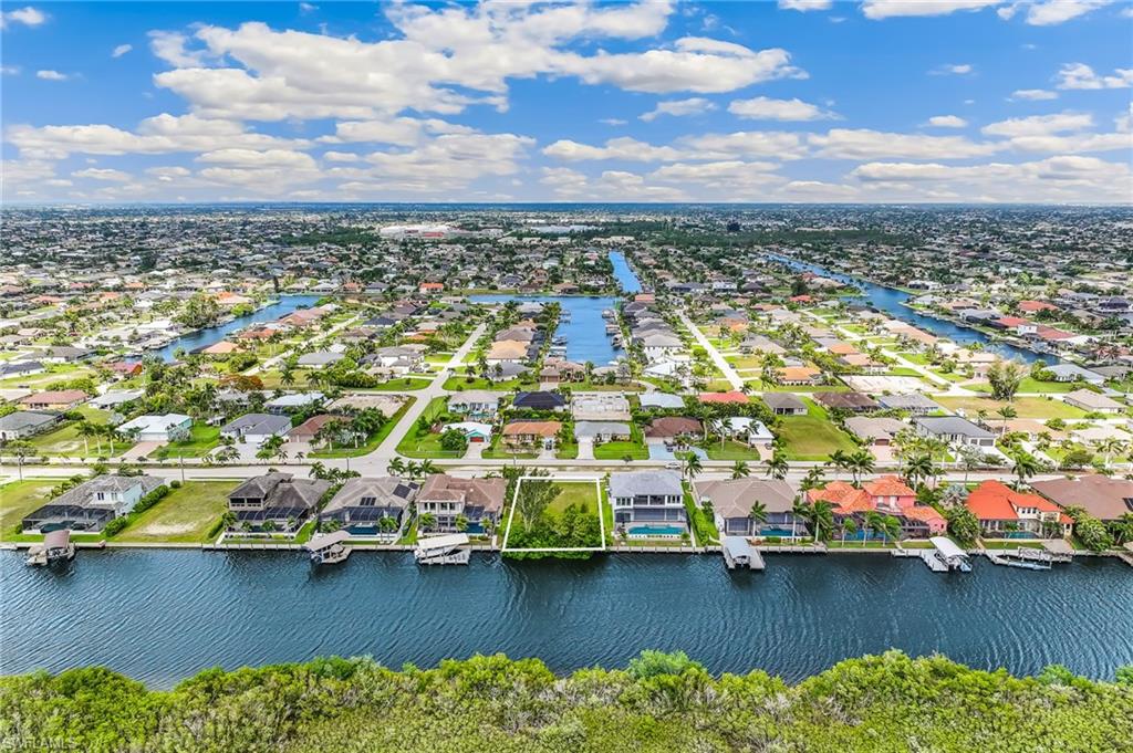 3508 Surfside BLVD photo 8