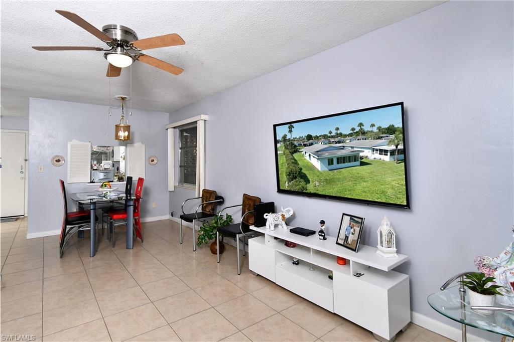 2201 Croton CT