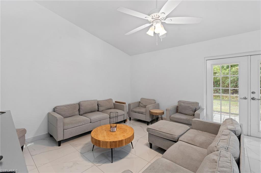 7780 Scarlet CT photo 17