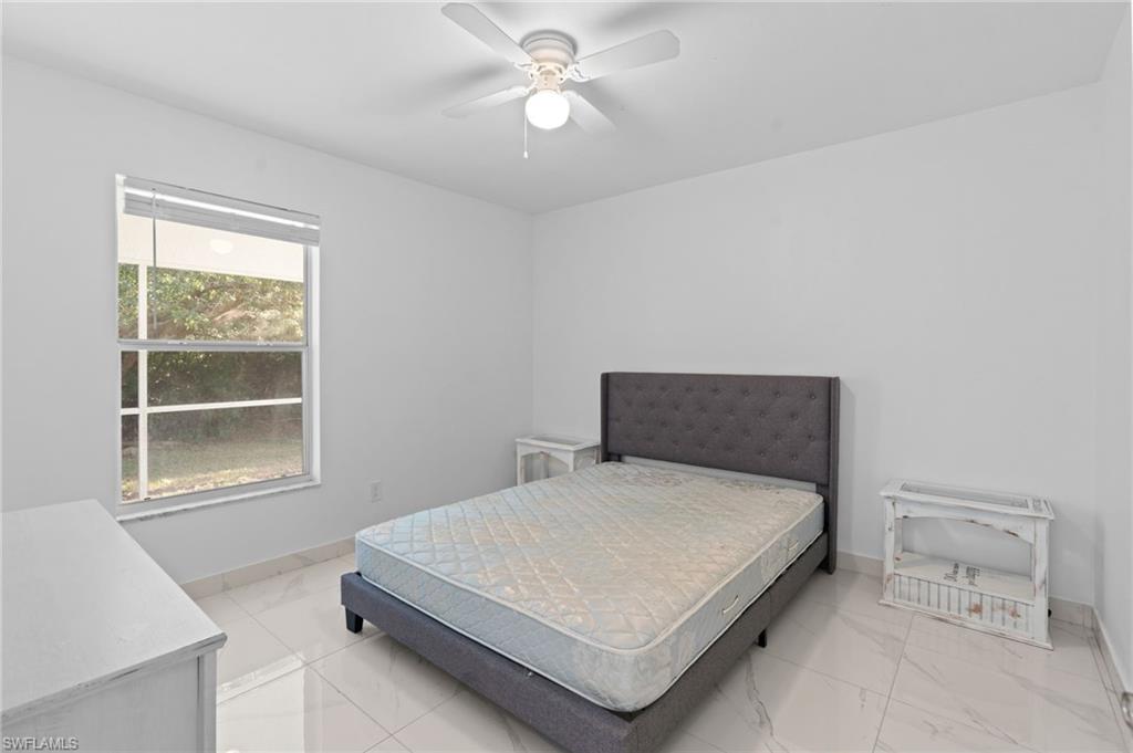 7780 Scarlet CT photo 22