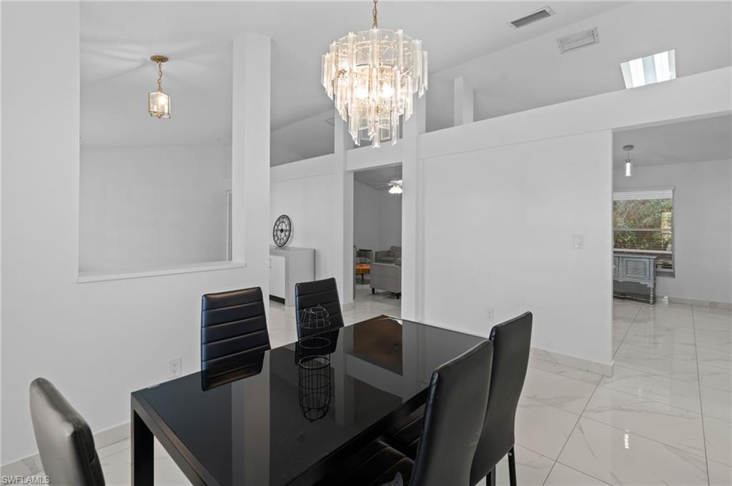 7780 Scarlet CT photo 7