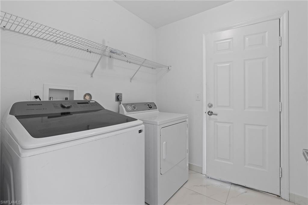 7780 Scarlet CT photo 25