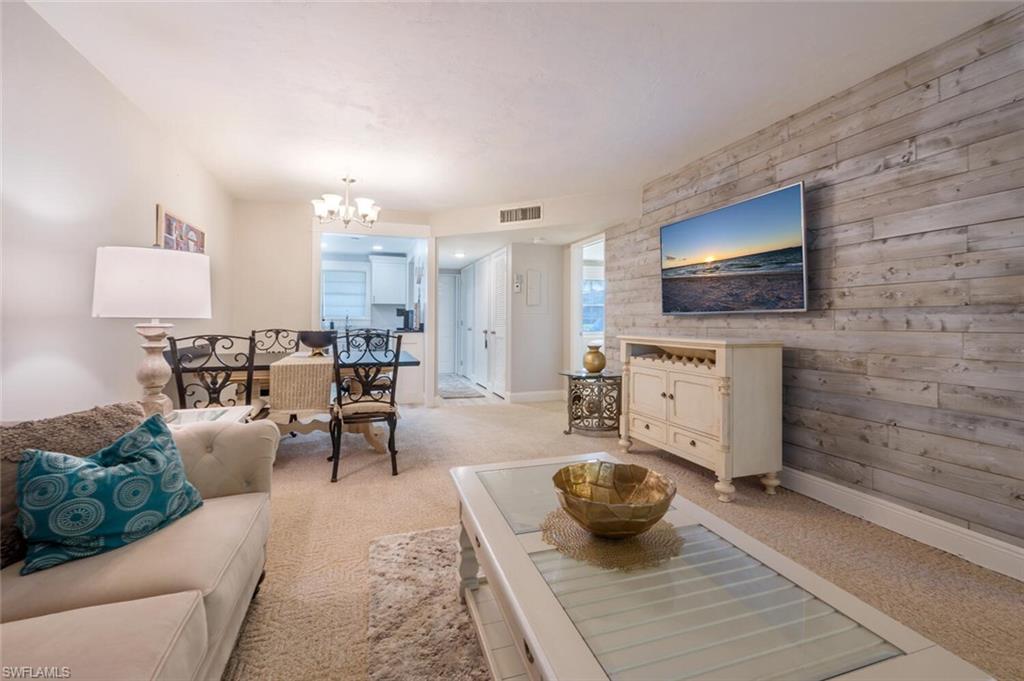 499 Forest Lakes BLVD 105