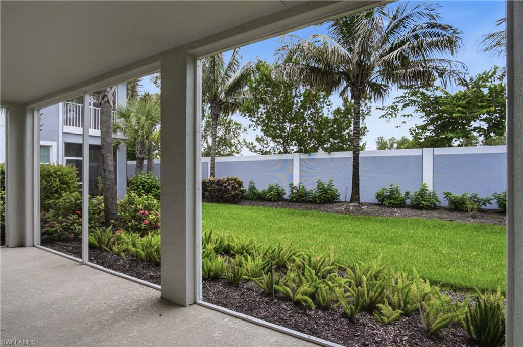 PRIVATE SCREENED LANAI