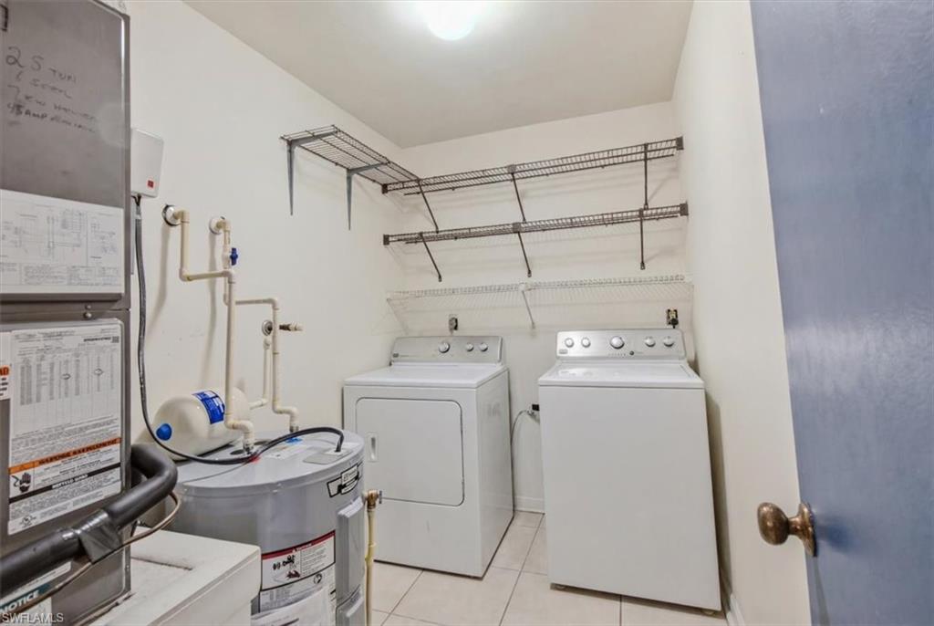 Washer/dryer inside unit