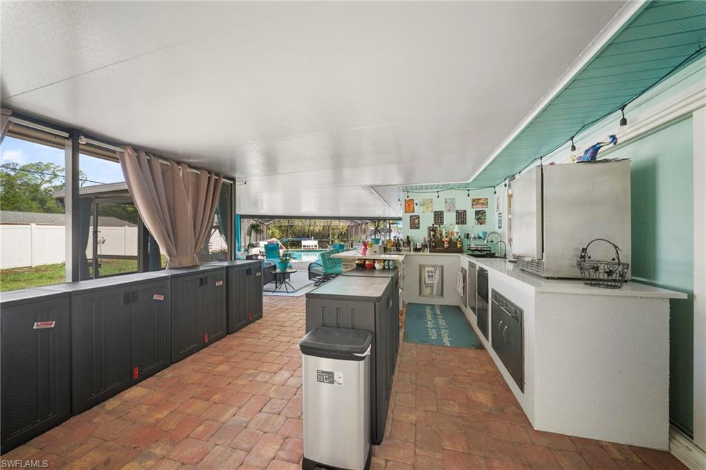 150 CAPATOLA ST photo 26