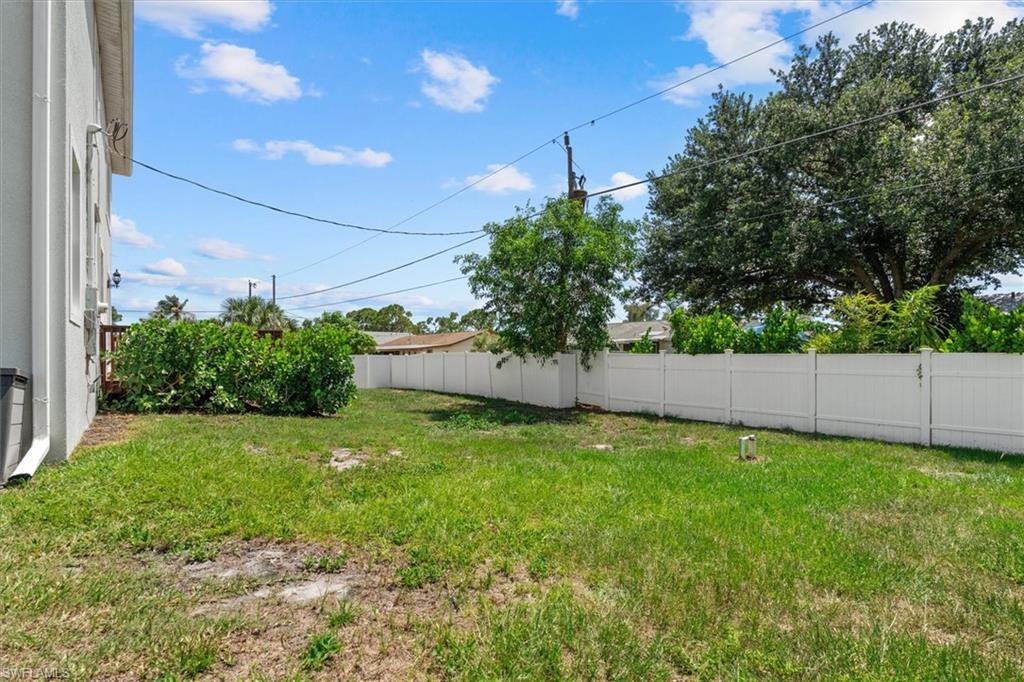 18432 Camellia RD photo 26