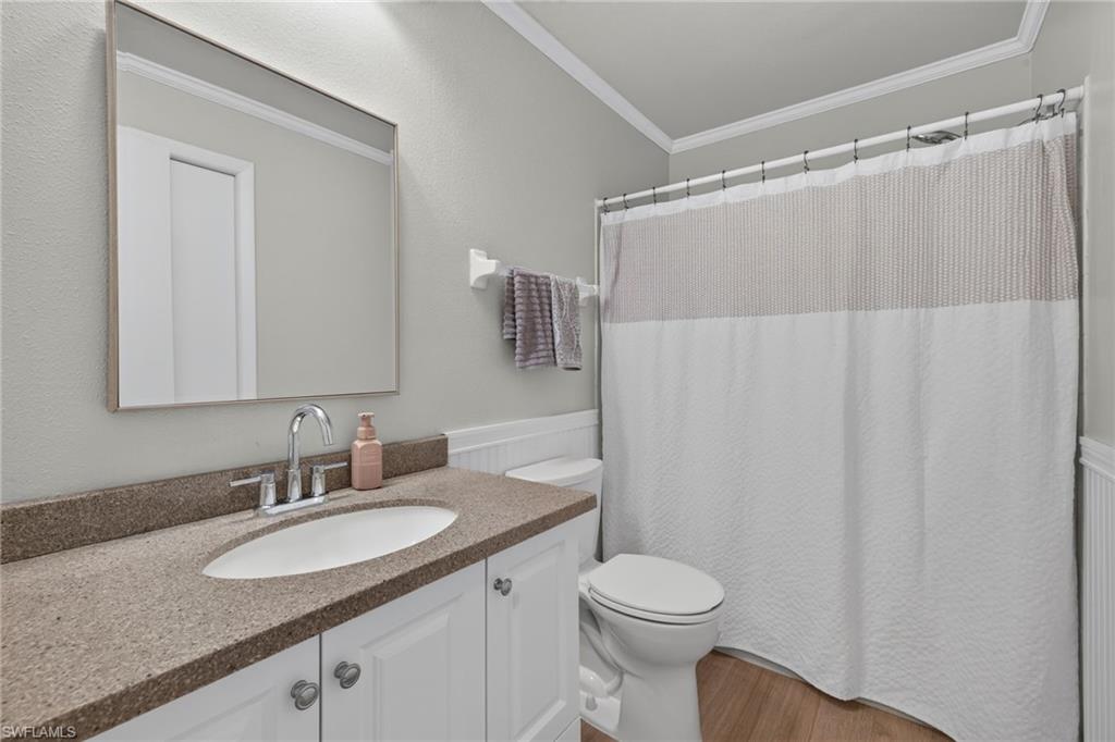 8121 Woods CIR 9 photo 20