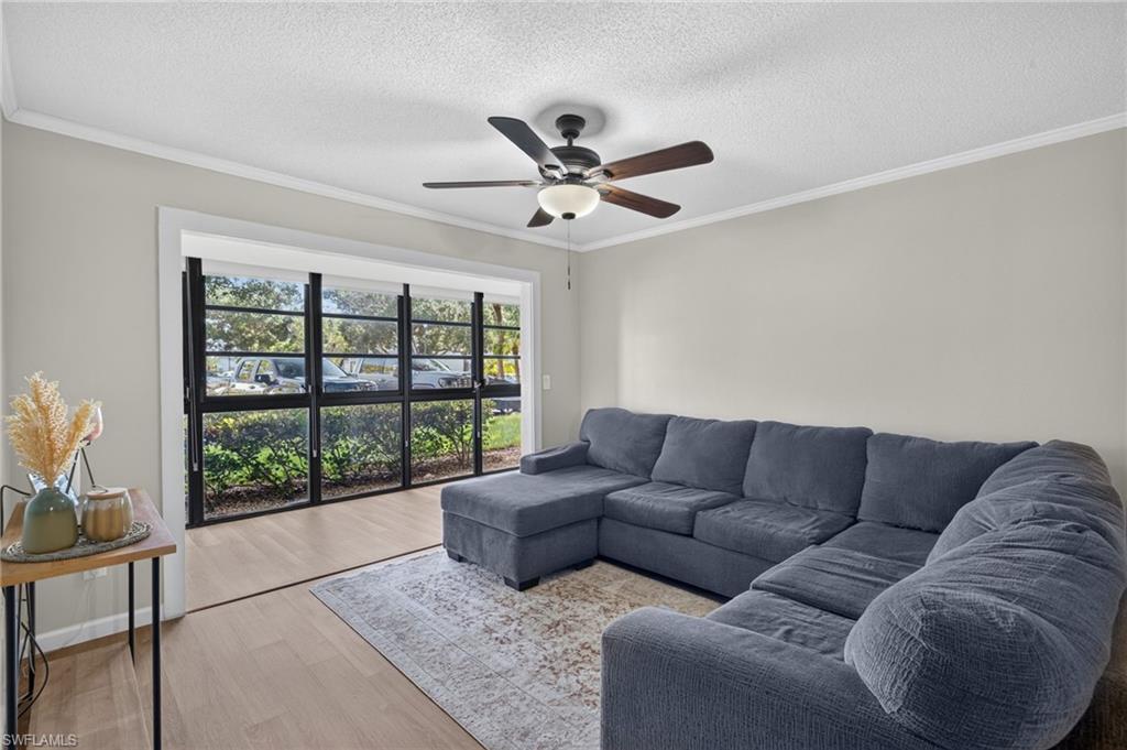 8121 Woods CIR 9 photo 8