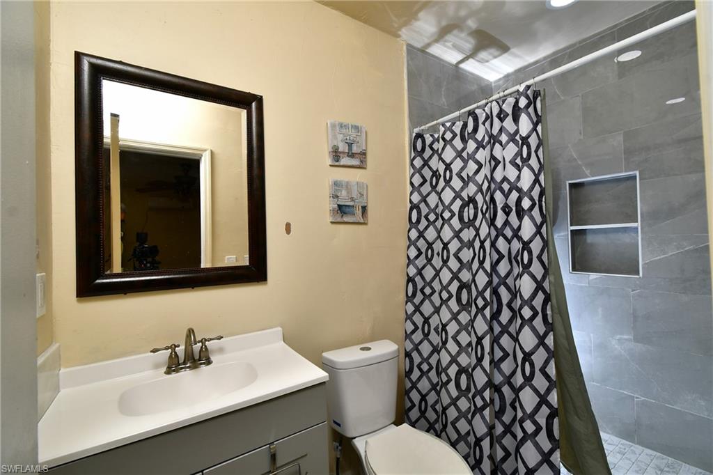 1701 Ridgecrest ST photo 35
