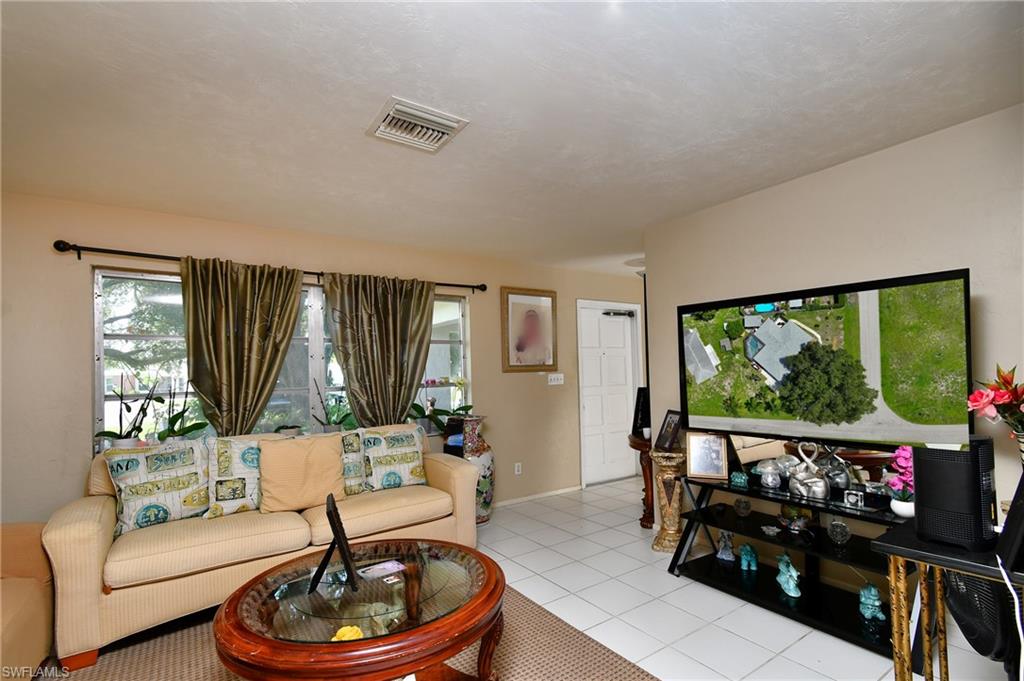 1701 Ridgecrest ST photo 8