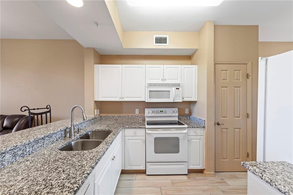 14511 Legends BLVD N 306 photo 12