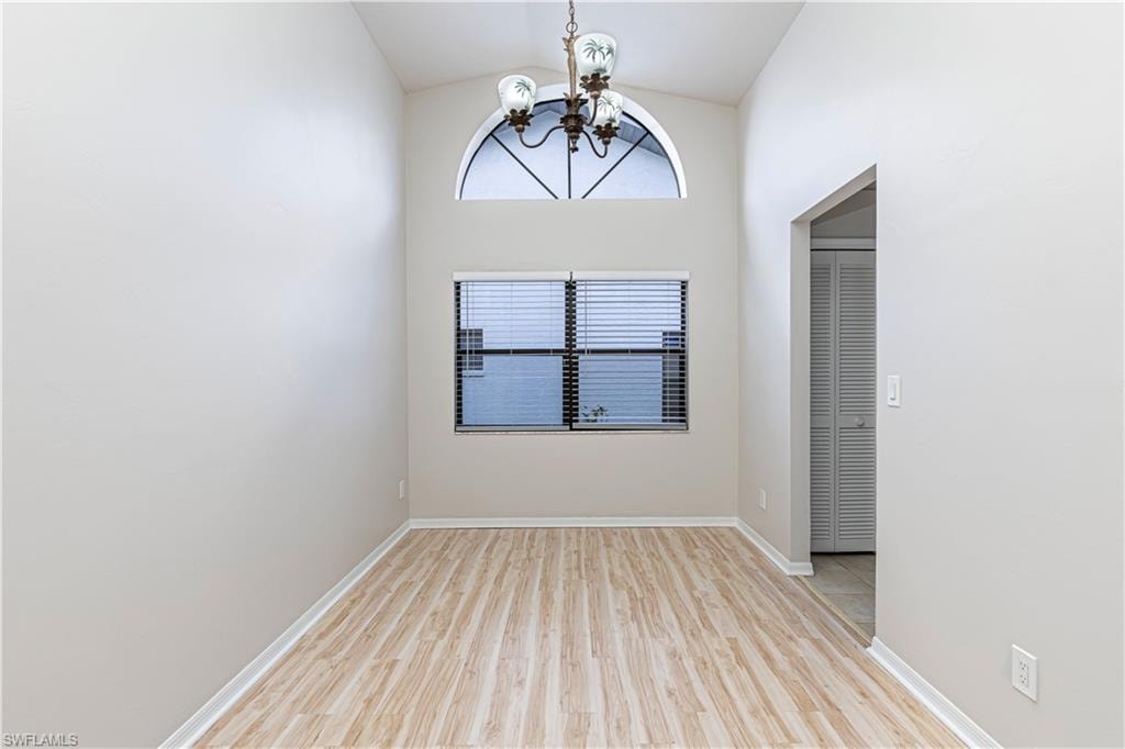 13114 Regent CIR photo 8