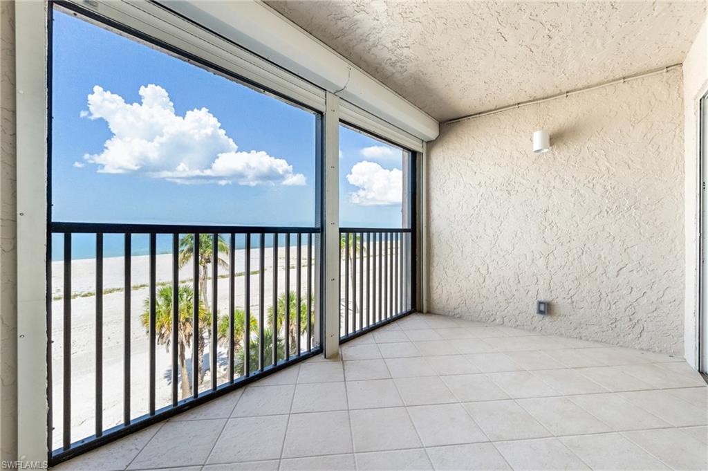7700 Estero BLVD 402 photo 14