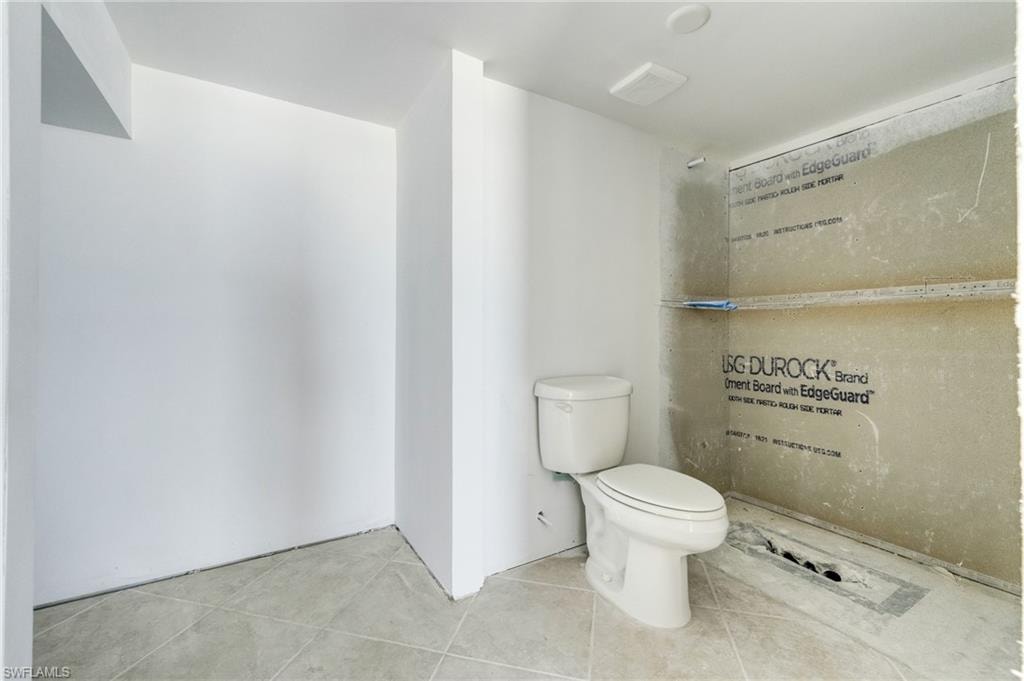 7700 Estero BLVD 402 photo 25