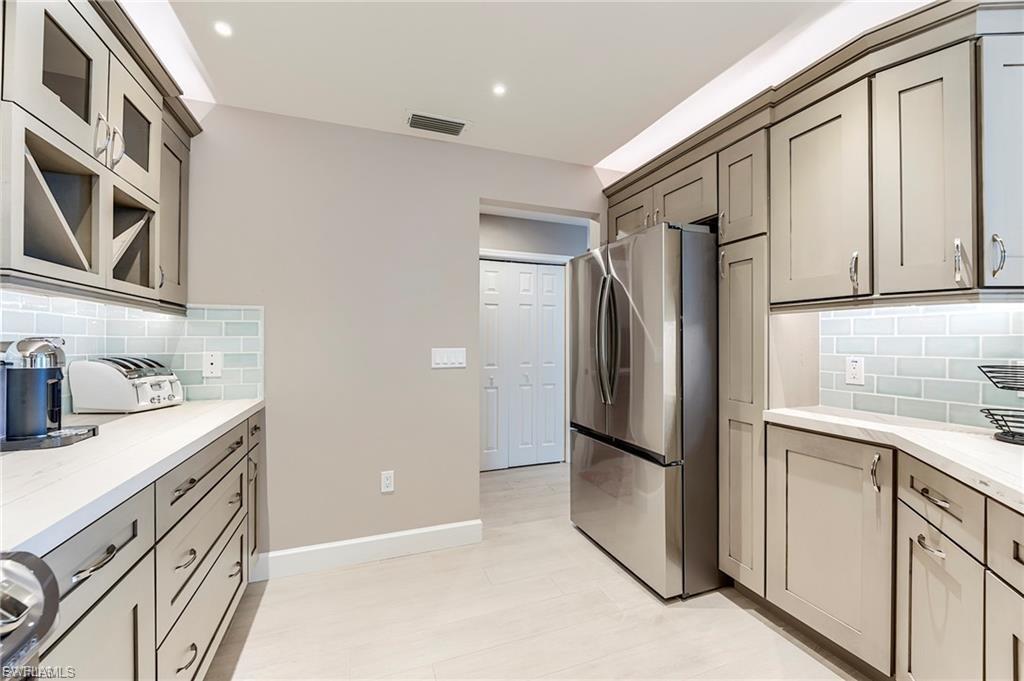 4183 Bay Beach LN 375 photo 12