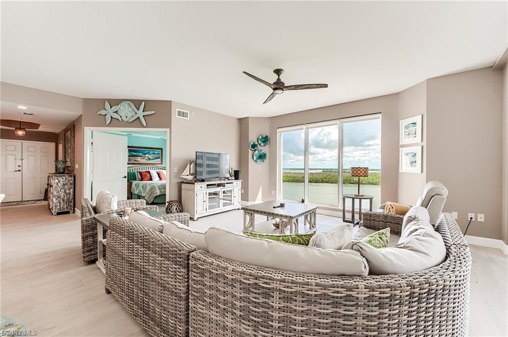 4183 Bay Beach LN 375 photo 8