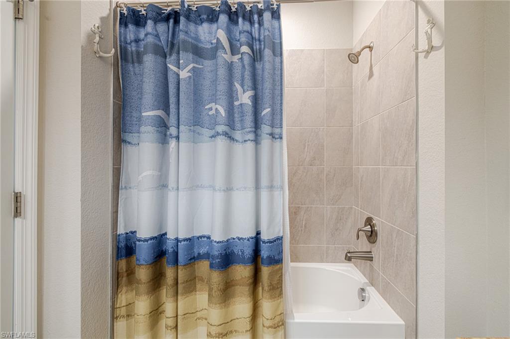 10528 Casella WAY 102 photo 22