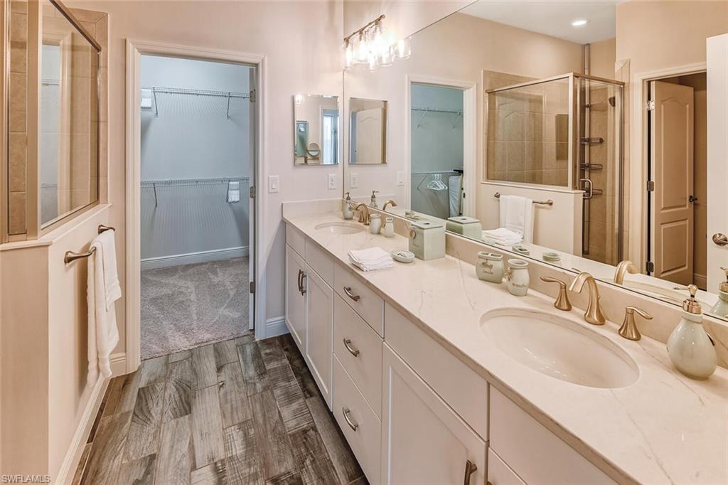 6960 Avalon CIR 807 photo 13