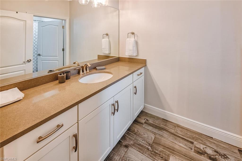 6960 Avalon CIR 807 photo 18