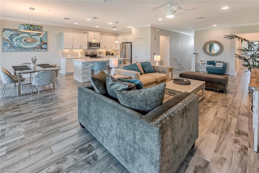 6960 Avalon CIR 807