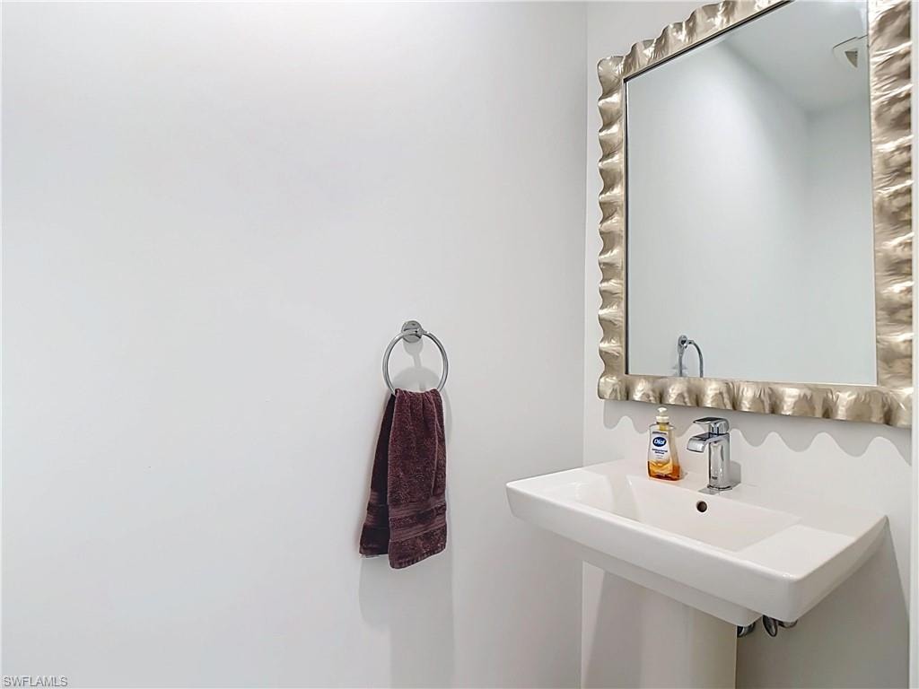 1115 Central AVE 247 photo 31