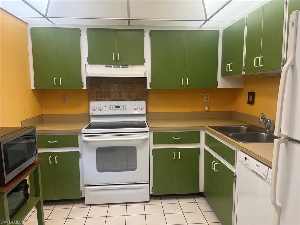 Kitchen with white appliances