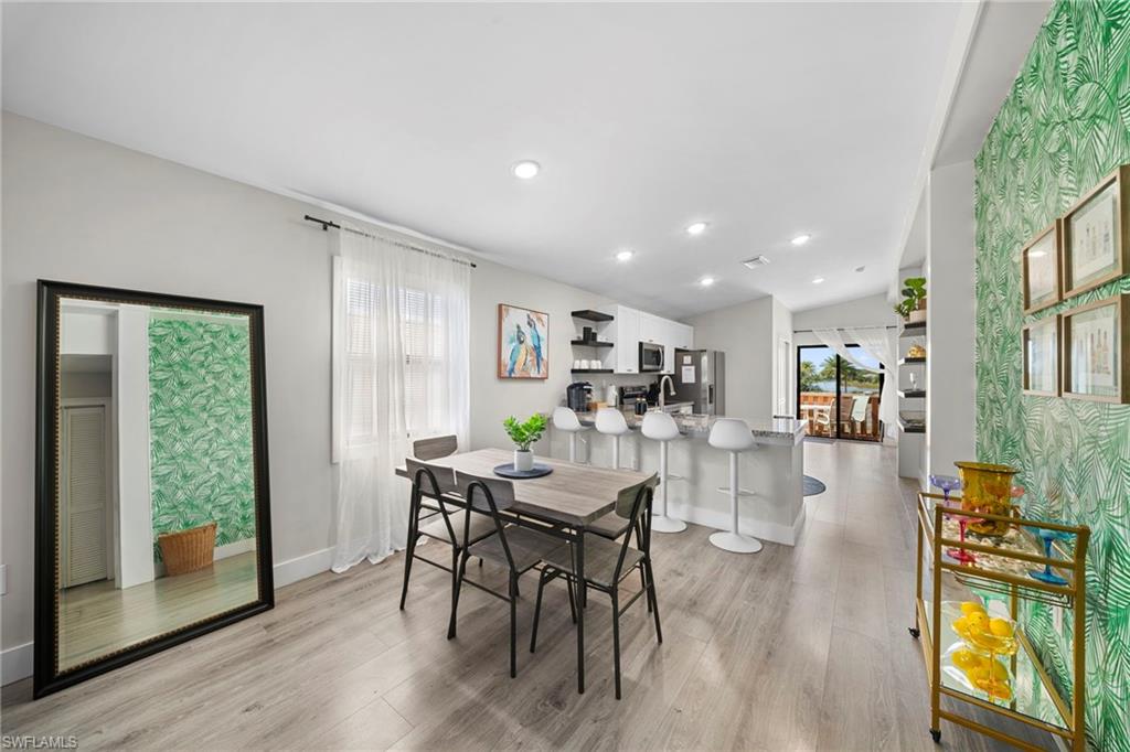 3260 Woodside AVE photo 8