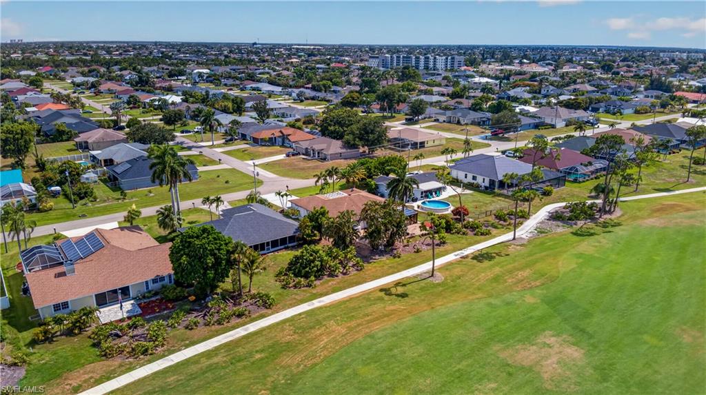 Residential commujavascript:__doPostBack('m_lbClearCheckedDescription','')nity featuring single-story homes with various rooflines and exterior finishes