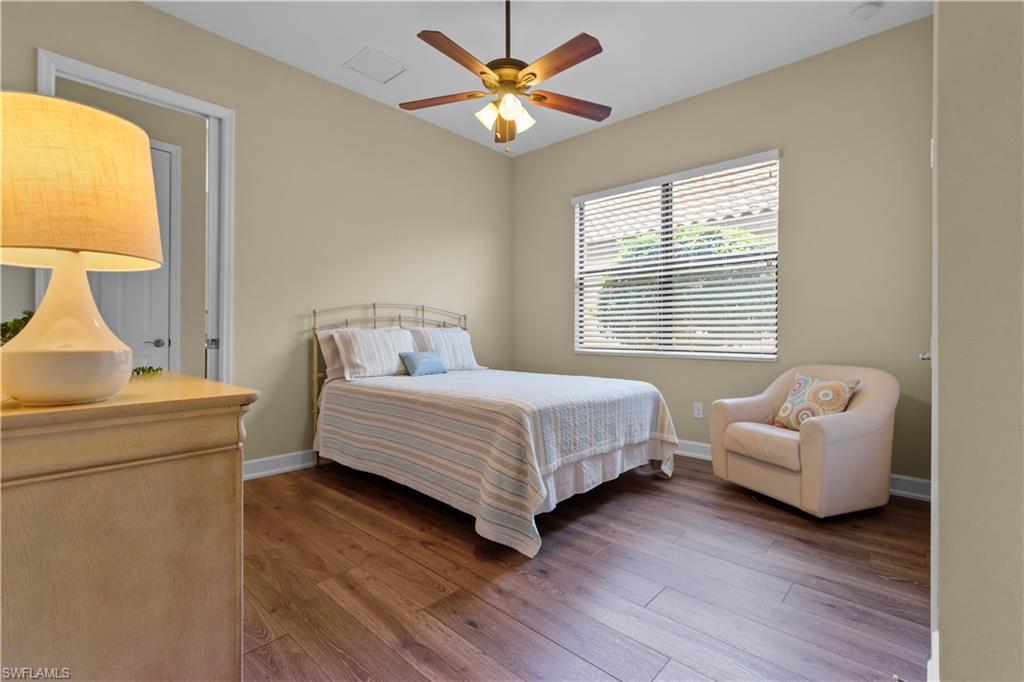 Guest bedroom with it's own bath