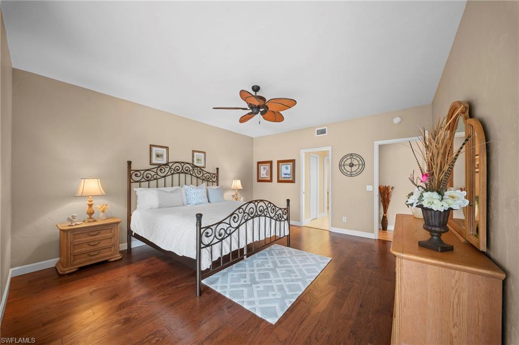 770 Waterford DR 202 photo 18
