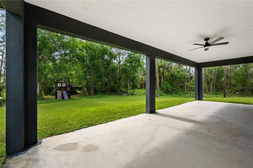 14 Truman AVE photo 18