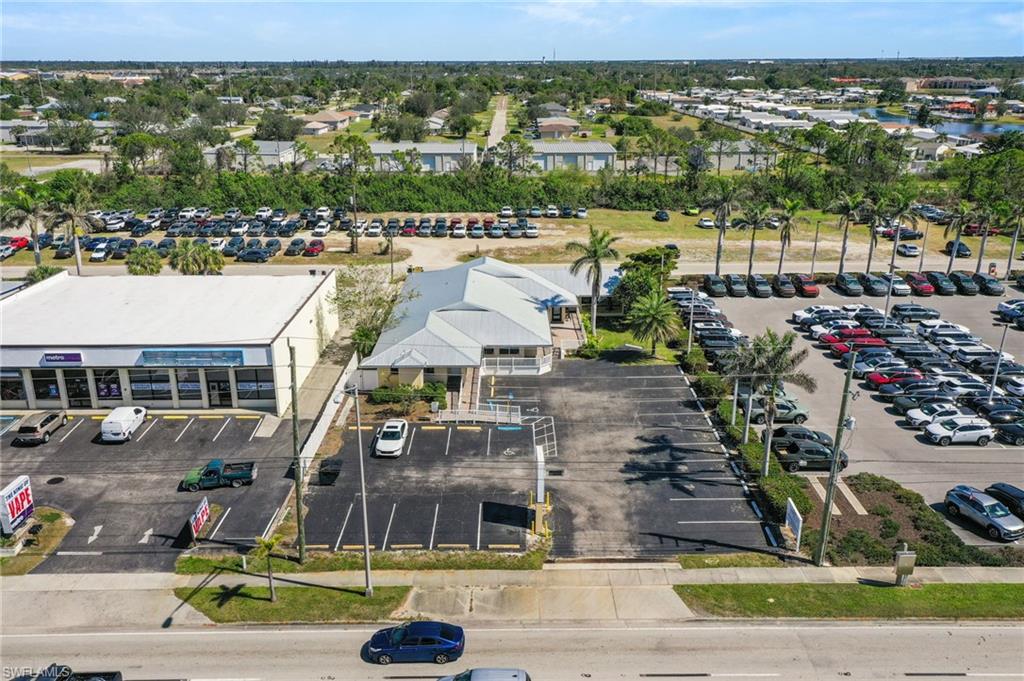 1900 Tamiami TRL C