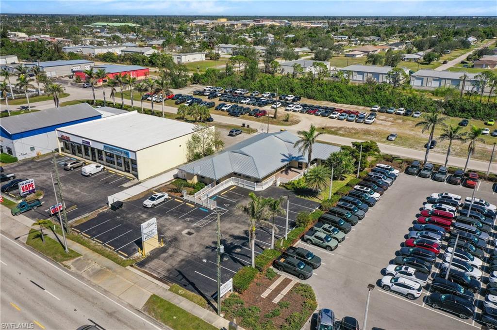 1900 Tamiami TRL C photo 29