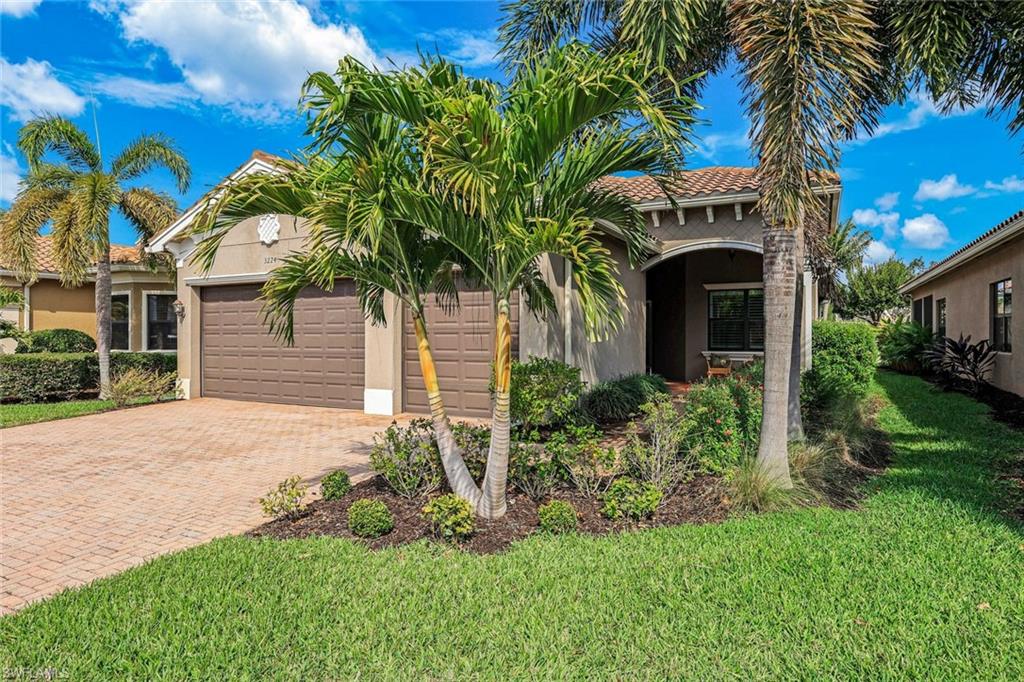3224 Pacific DR