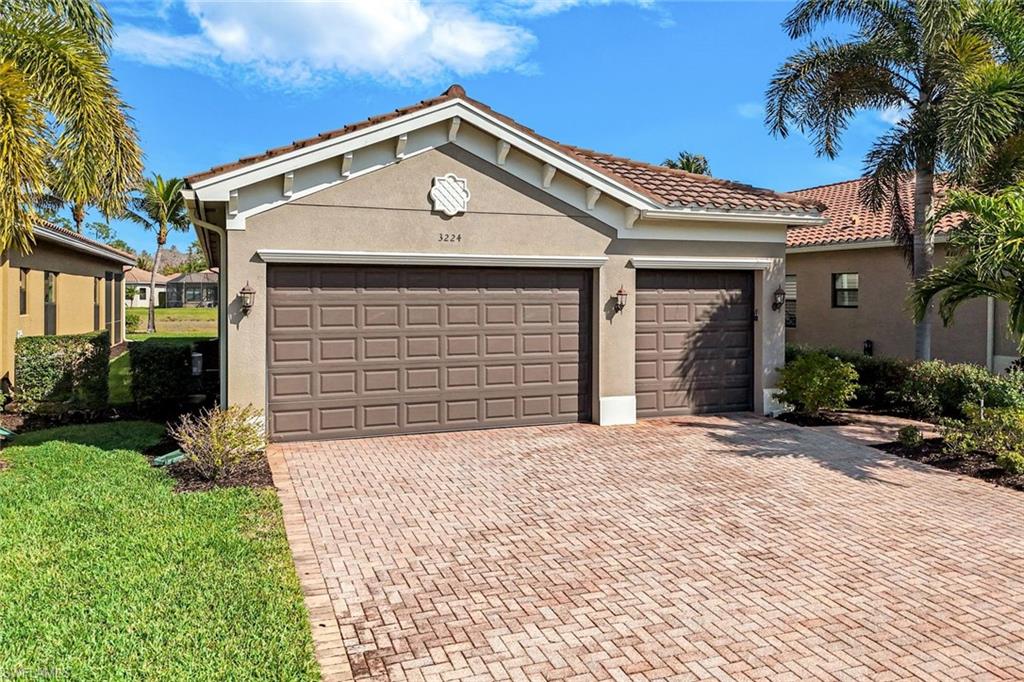 3224 Pacific DR photo 31