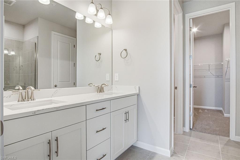 4646 Arboretum CIR 201 photo 16