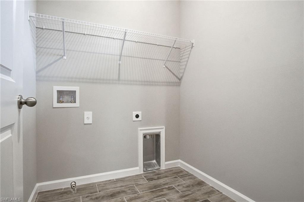 4646 Arboretum CIR 201 photo 20