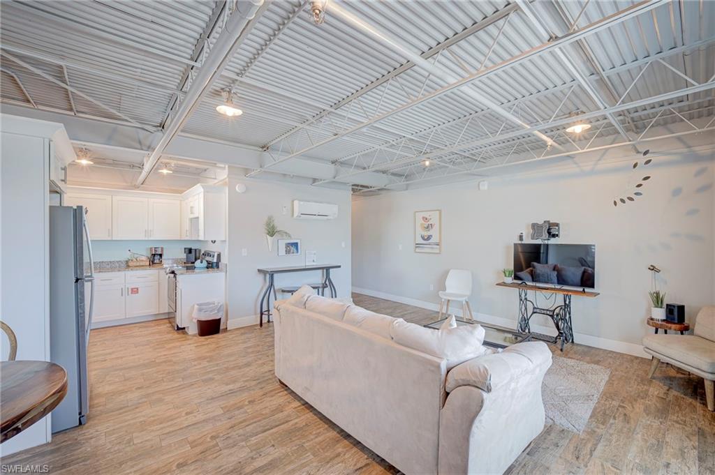 APARTMENT 1