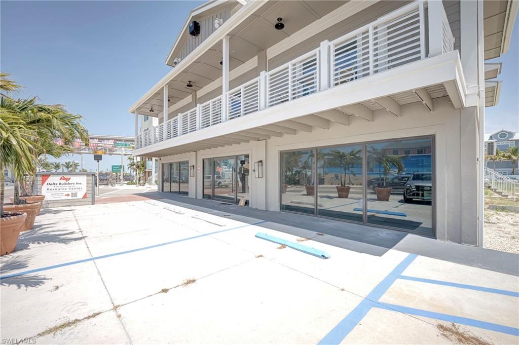 1161 Estero BLVD 1165 photo 10