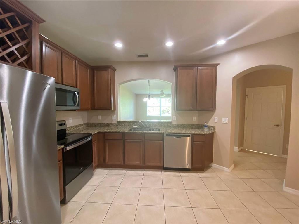 Kitchen into LR/DR